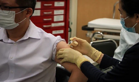 الدار البيضاء اليوم  - الدنمارك أول دولة في العالم تُعلن وقف تطعيمات فيروس 