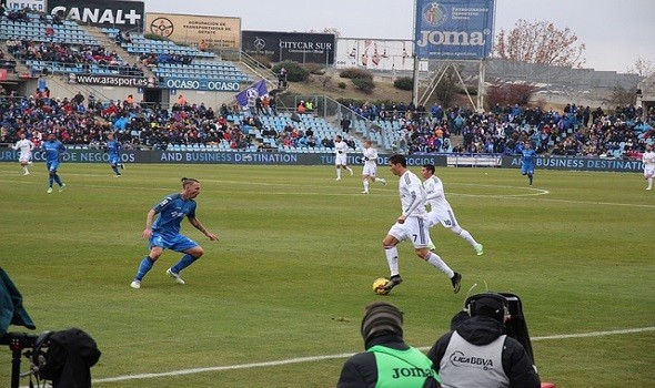 الدار البيضاء اليوم  - إنتر ميلان يتلقى هزيمته الأولى في الدوري الإيطالي بثلاثية أمام لاتسيو