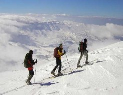 الدار البيضاء اليوم  - 3 وجهات سياحية تستقطب عشاق الثلوج والمغامرة