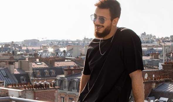 سعد المجرد وزوجته في شوارع باريس رفقة فنانة مغربية