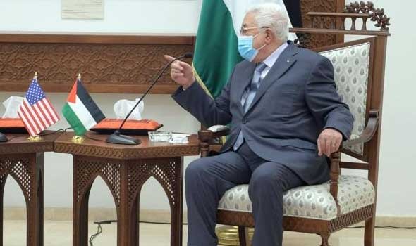الدار البيضاء اليوم  - غضب واستنكار فلسطيني للقاء محمود عباس وغانتس واتفاقهما على التهدئة في الضفة الغربية