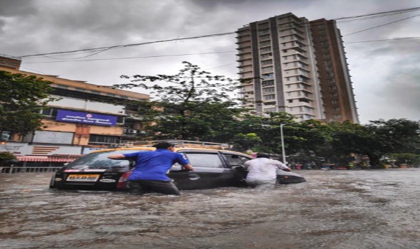 الدار البيضاء اليوم  - الفيضانات في البرازيل تسفر عن مقتل 38 شخصاً على الأقل