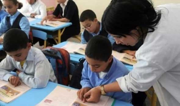 الدار البيضاء اليوم  - أسية زهير أستاذة مغربية تفوز بلقب “أفضل مدرس في العالم”