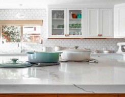 الدار البيضاء اليوم  - لمسات إضافية لجعل المطبخ الأبيض العصري أكثر جمالاً