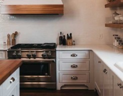الدار البيضاء اليوم  - مميزات وعيوب المطابخ الخشب والألمنيوم لتحديد نوعية المطبخ الملائم لمنزلك