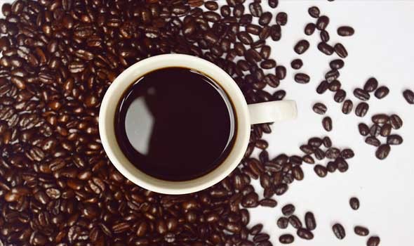 تناول القهوة يُبطل مفعول مسكنات الألم