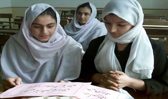 الدار البيضاء اليوم  - تجمَيد مشاريع بقيمة 600 مليون دولار في أفغانستان عقب منع طالبان عودة الفتيات للمدارس