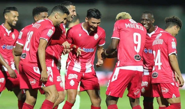 الدار البيضاء اليوم  - الوداد البيضاوي يهزم السوالم بثلاثية ويعزز صدارته في البطولة الاحترافية
