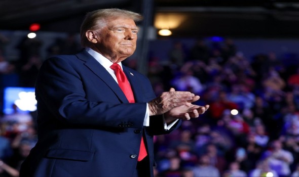 الدار البيضاء اليوم - ترامب يهاجم الإعلام الأميركي ويتهمه بتضليل الرأي العام قبيل لقائه مع بوتين