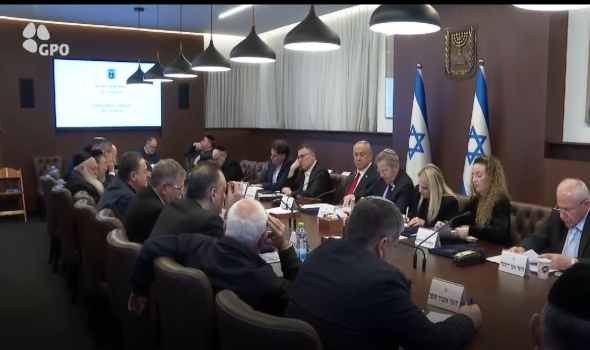 مصادر إسرائيلية تكشف أن إجتياح مدينة غزة في أكتوبر لمنح فرصة أخيرة لصفقة تبادل أسرى وسط غضب دولي وتصاعد الاحتجاجات